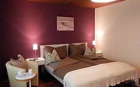 Dahoam By Sarina - Rooms & Suites